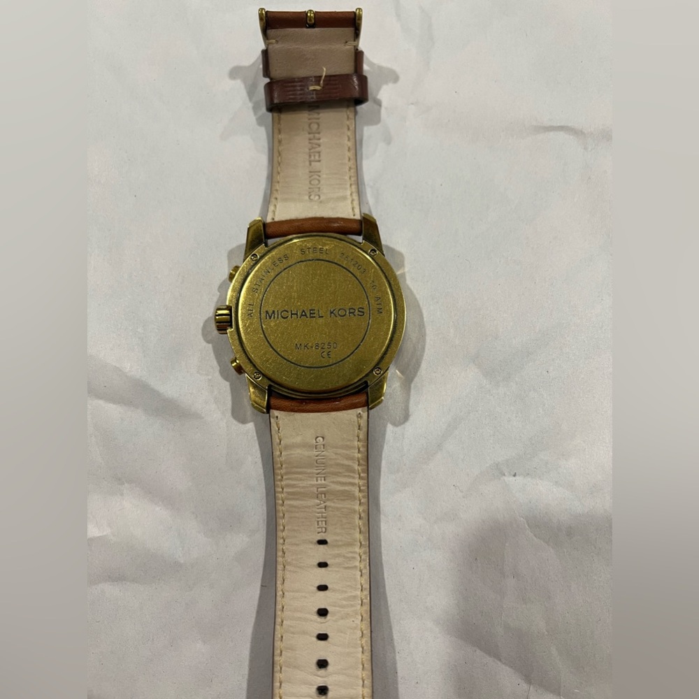 Michael Kors Men Watch - Picture 3 of 3